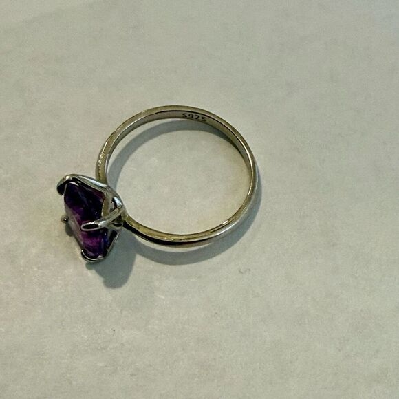 Genuine Cushion Cut Amethyst 2 ct Solitaire Sterling Silver Ring New - Picture 5 of 5